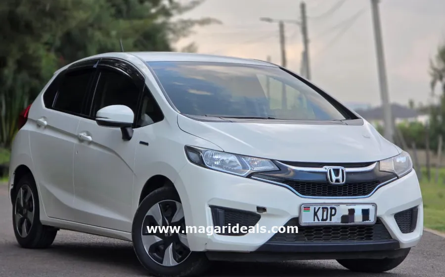 2016 HONDA FIT in Nairobi for Sale in Kenya for Sale | Magari Deals