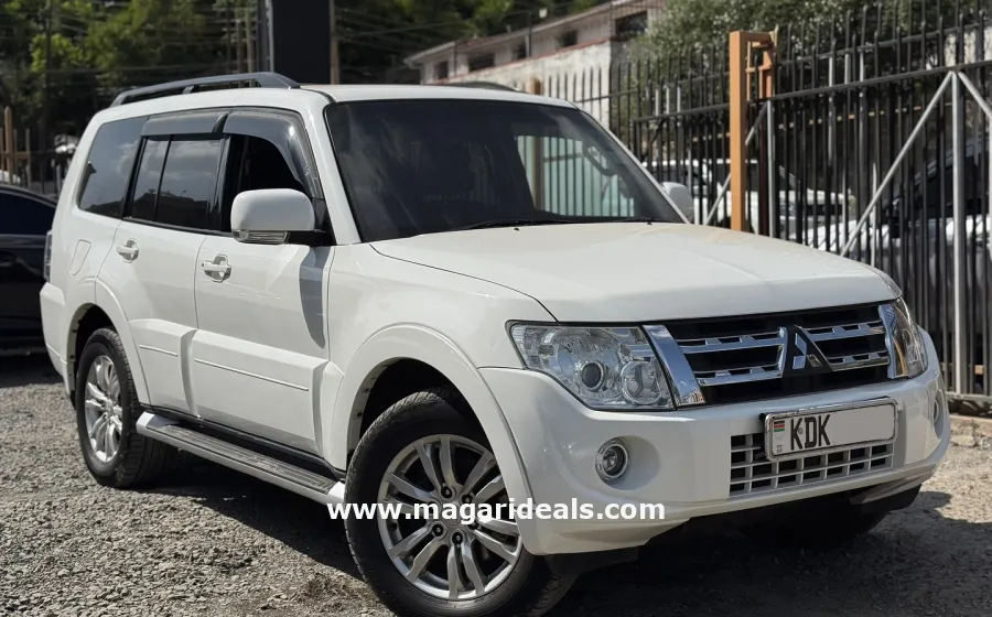 MITSUBISHI PAJERO in Kenya for Sale | Magari Deals