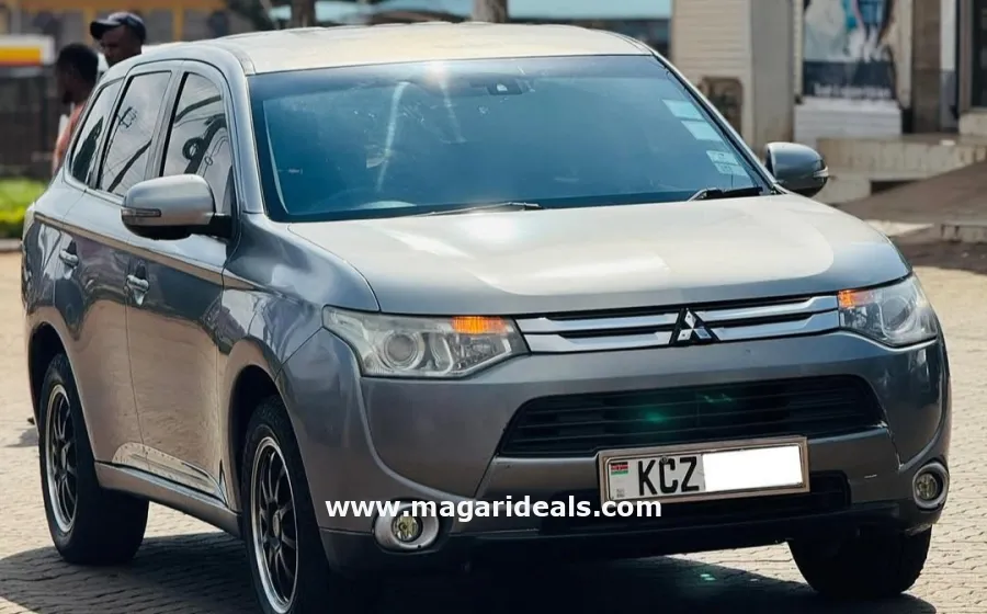 MITSUBISHI OUTLANDER 2013 in Kenya for Sale | Magari Deals