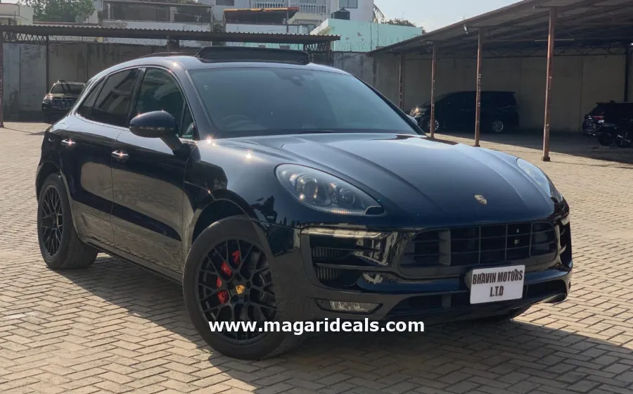 2017 Porsche Macan GTS with Sunroof in Kenya for Sale | Magari Deals