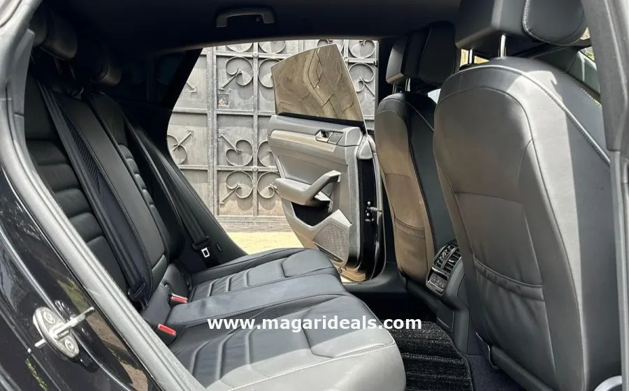 VOLKSWAGEN ARTEON RLINE with SUNROOF in Kenya for Sale | Magari Deals