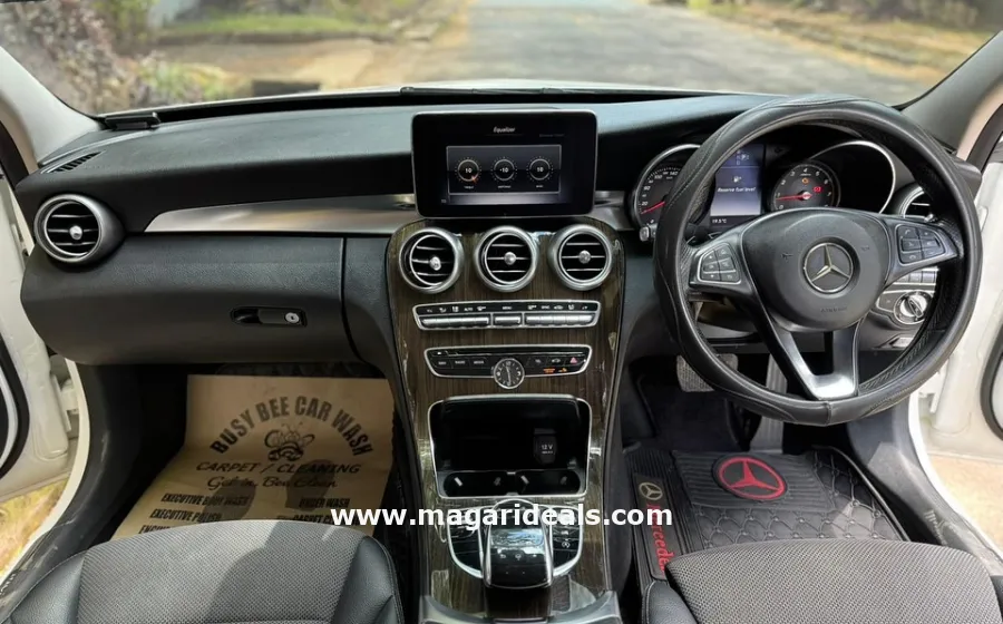2015 MERCEDES BENZ C220 in Kenya for Sale | Magari Deals
