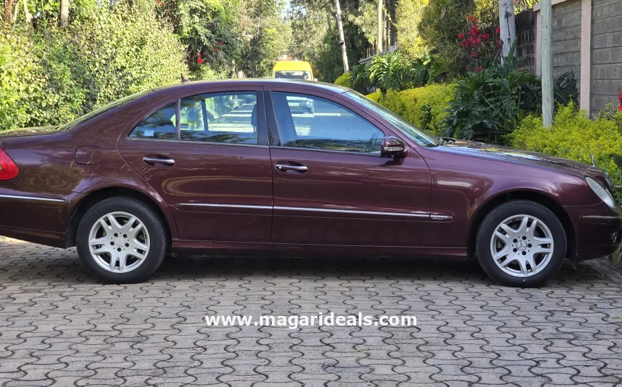 Mercedes E280 in Kenya for Sale | Magari Deals