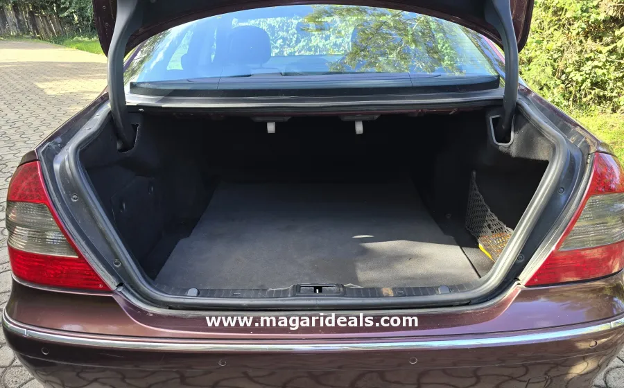 Mercedes E280 in Kenya for Sale | Magari Deals