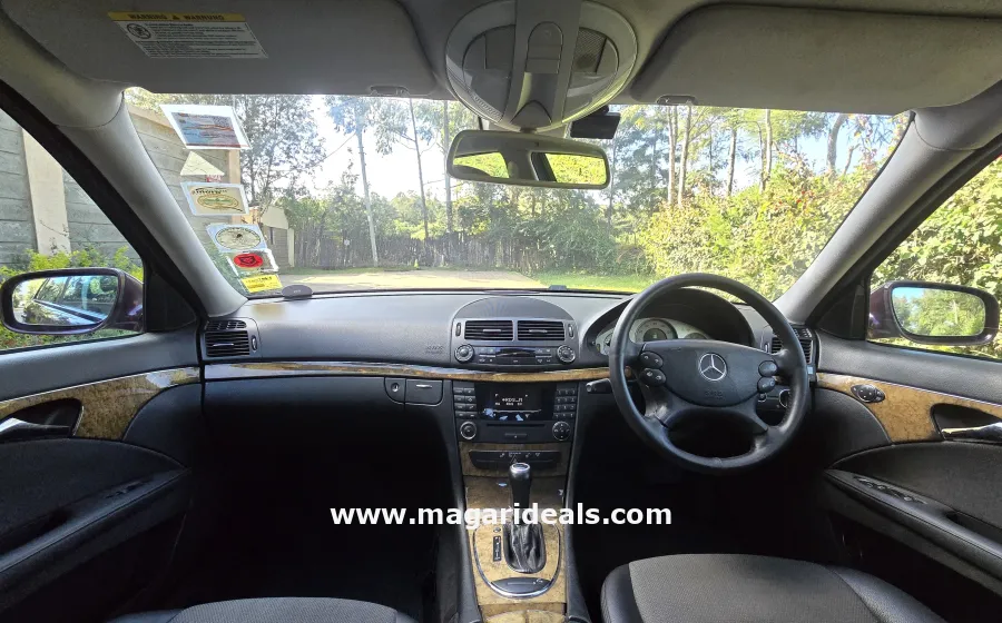 Mercedes E280 in Kenya for Sale | Magari Deals