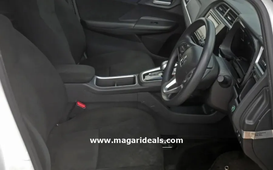 HONDA FIT SHUTTLE HYBRID in Kenya for Sale | Magari Deals