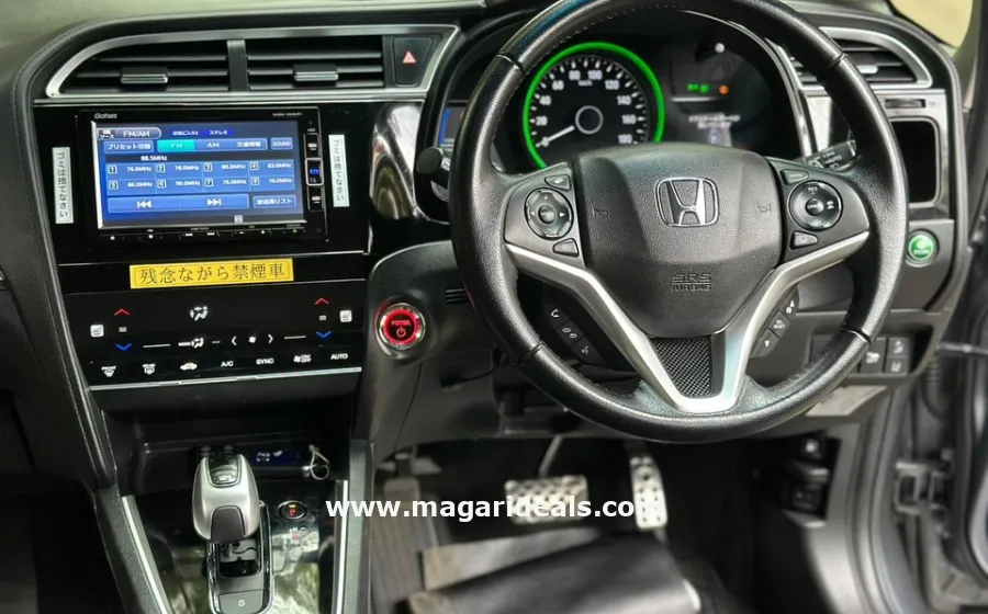 2018 HONDA FIT SHUTTLE HYBRID in Kenya for Sale | Magari Deals