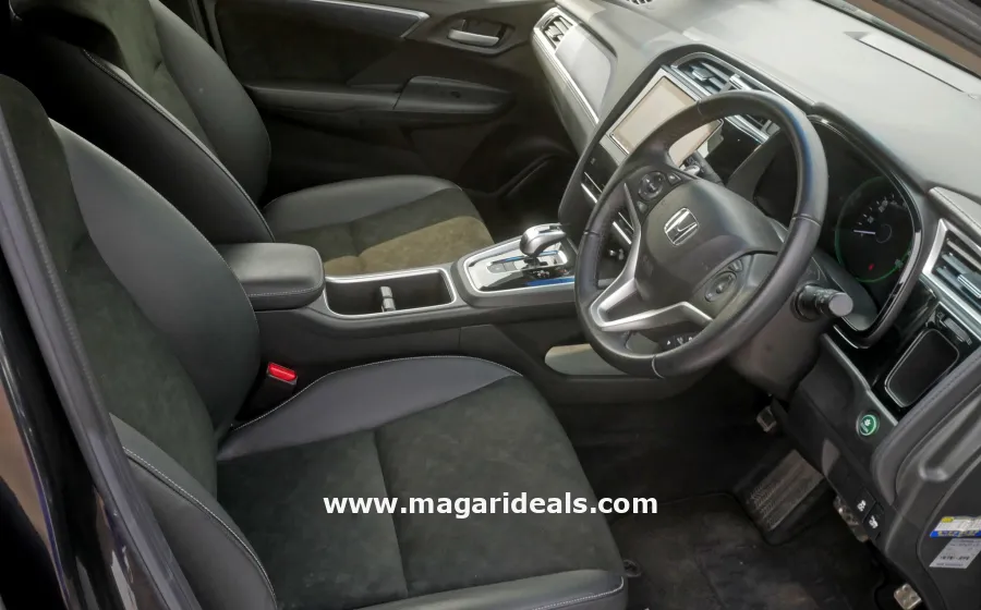 2018 HONDA FIT SHUTTLE HYBRID in Kenya for Sale | Magari Deals