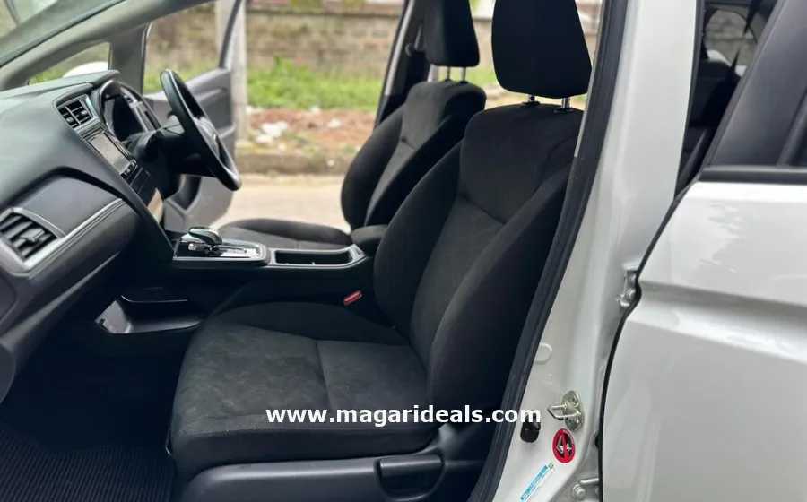 2018 HONDA FIT SHUTTLE HYBRID in Kenya for Sale | Magari Deals