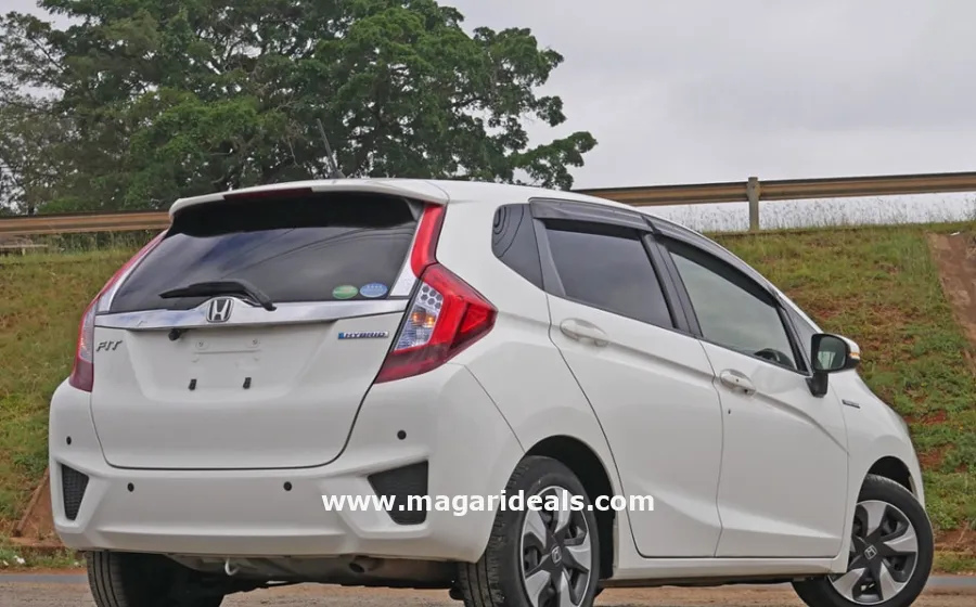 HONDA FIT HYBRID in Kenya for Sale | Magari Deals