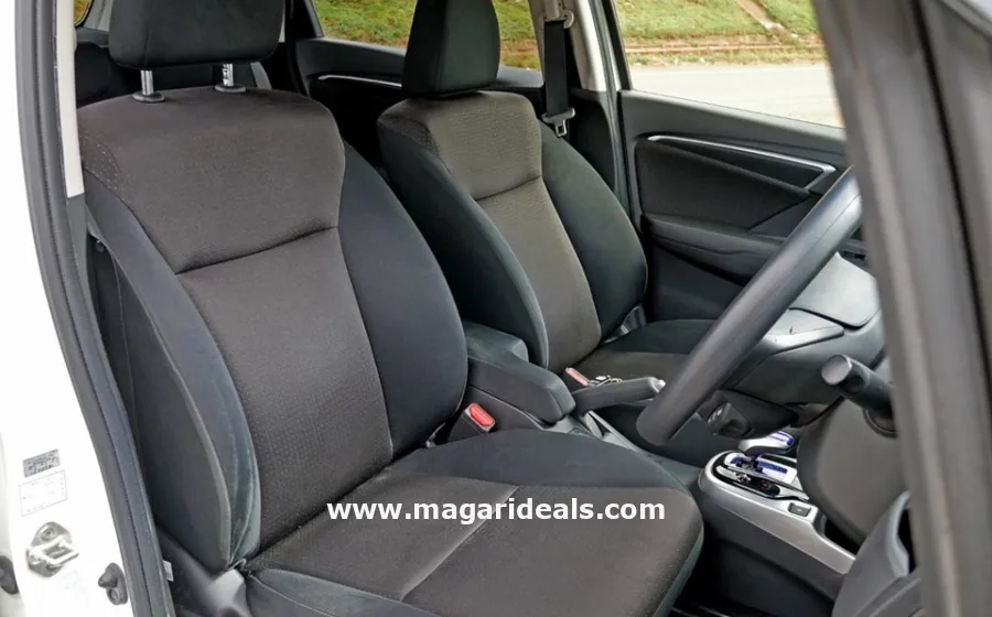 HONDA FIT HYBRID in Kenya for Sale | Magari Deals