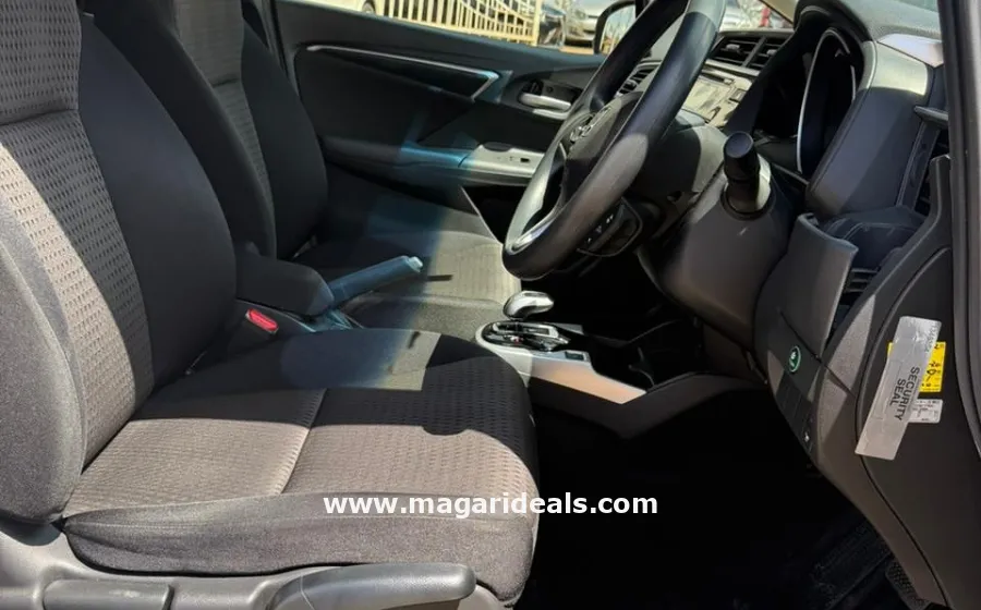 2018 HONDA FIT Hybrid in Kenya for Sale | Magari Deals