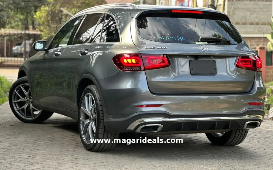 2019 MERCEDES BENZ GLC 300 4MATIC in Kenya for Sale | Magari Deals