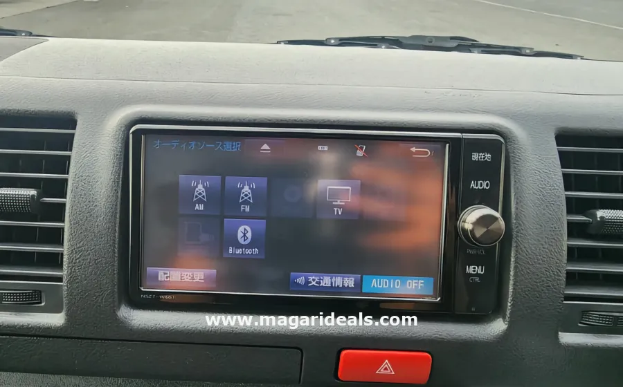 2017 TOYOTA HIACE 3000CC DIESEL in Kenya for Sale | Magari Deals