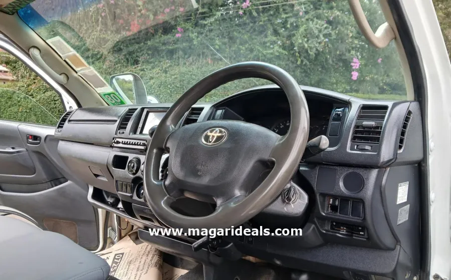 TOYOTA HIACE in Kenya in Kenya for Sale | Magari Deals