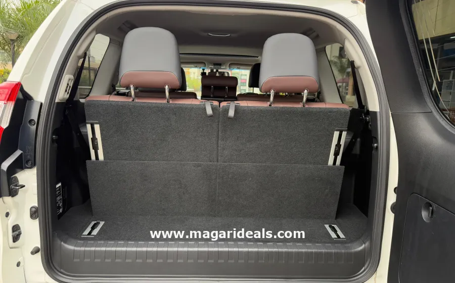 Toyota Prado TX 2017 Diesel 7 seater in Kenya for Sale | Magari Deals