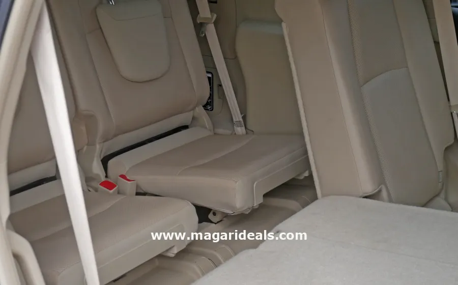 Toyota Land Cruiser Prado TX-L in Kenya for Sale | Magari Deals