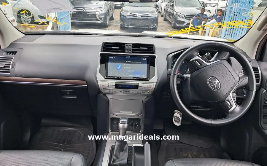 2018 Toyota Land Cruiser Prado TX-L in Kenya for Sale | Magari Deals