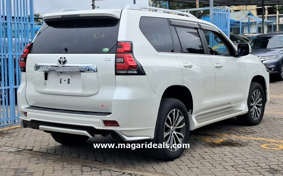 2018 Toyota Land Cruiser Prado TX-L in Kenya for Sale | Magari Deals