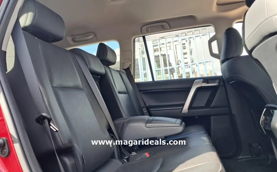 2018 Toyota Land Cruiser Prado TX-L in Kenya for Sale | Magari Deals