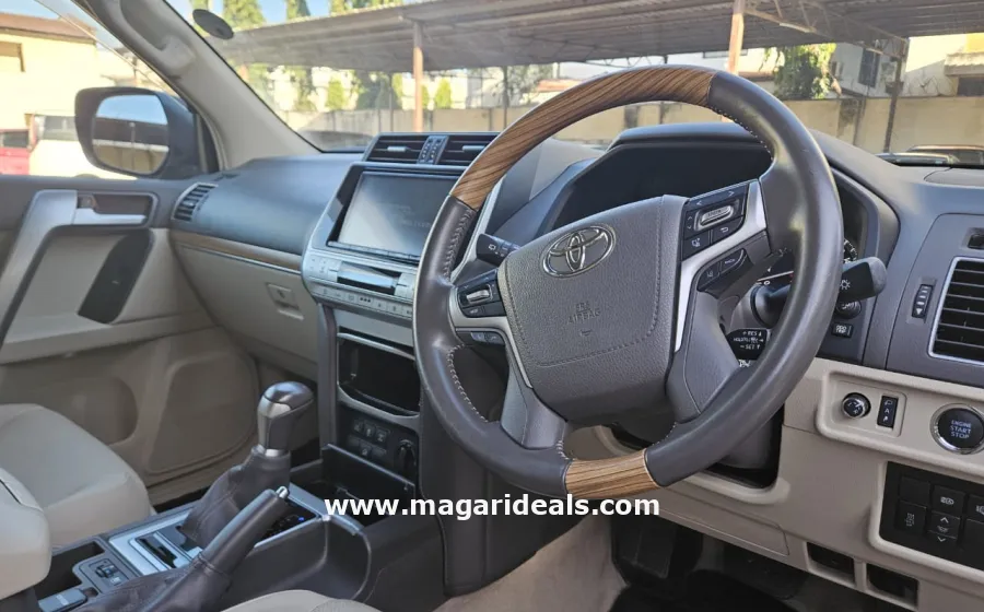 2018 Toyota Land Cruiser Prado TX-L in Kenya for Sale | Magari Deals