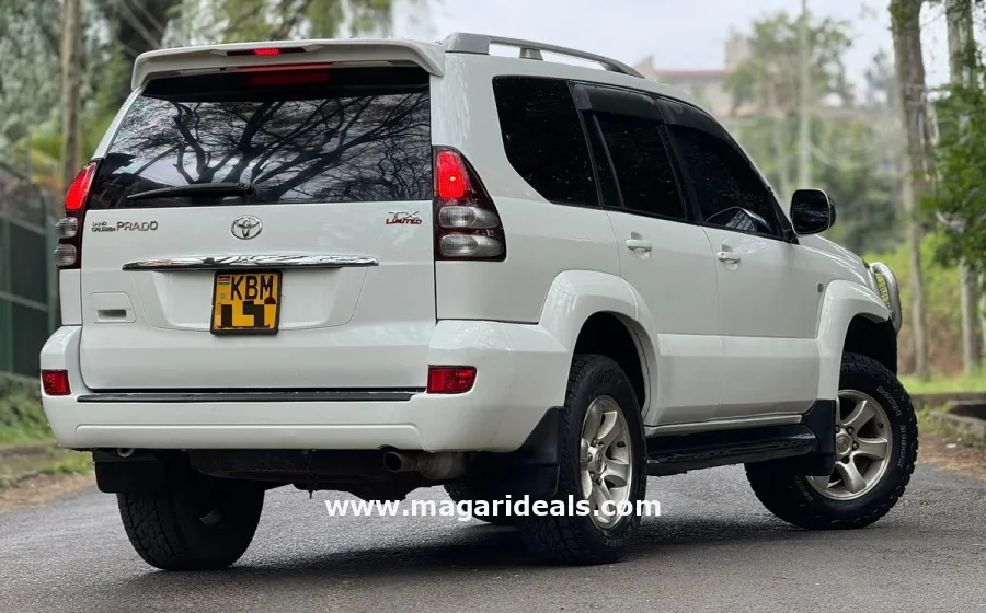 Toyota Land Cruiser Prado J120 in Kenya for Sale | Magari Deals