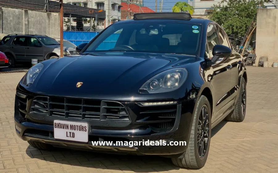 2017 Porsche Macan GTS with Sunroof in Kenya for Sale | Magari Deals