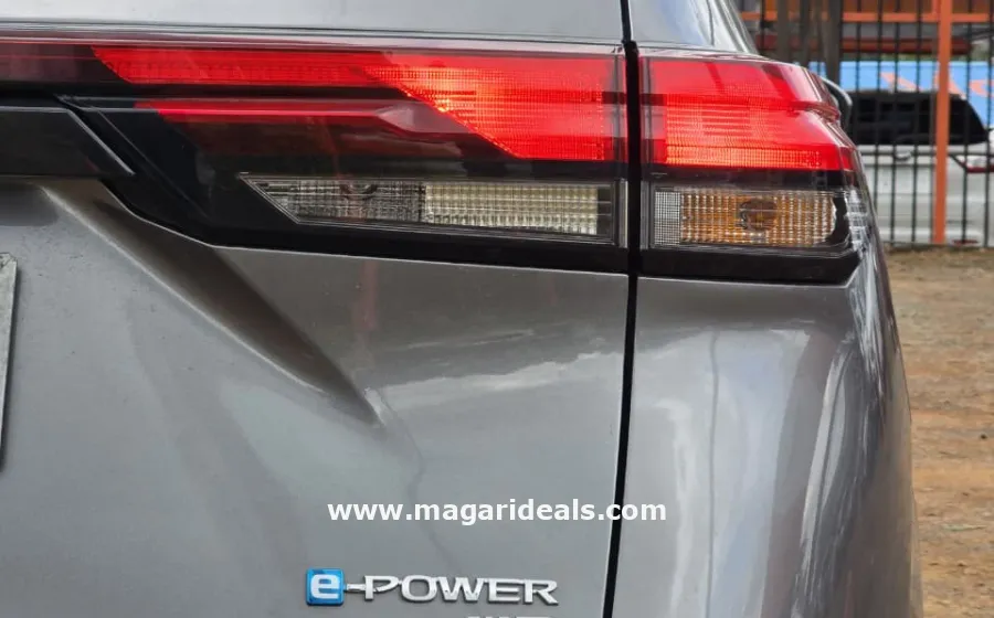 2022 NISSAN NOTE E-POWER in Kenya for Sale | Magari Deals