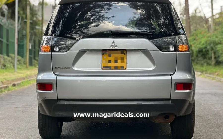 2011 MITSUBISHI OUTLANDER  in Kenya for Sale | Magari Deals