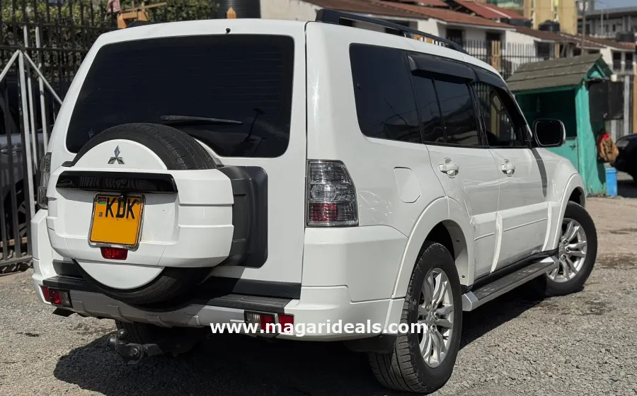 MITSUBISHI PAJERO in Kenya for Sale | Magari Deals