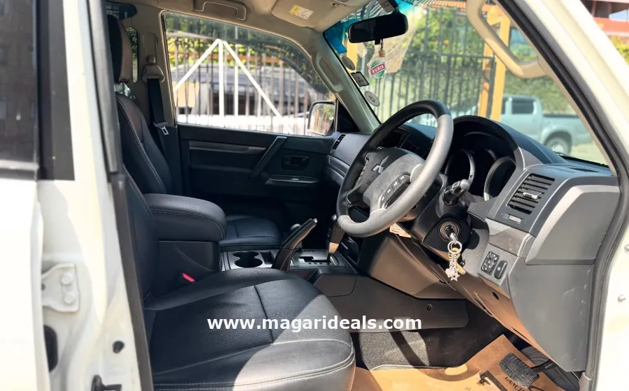 MITSUBISHI PAJERO in Kenya for Sale | Magari Deals