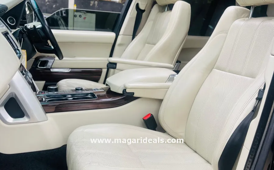 Range Rover Vogue SDV8 HSE in Kenya for Sale | Magari Deals