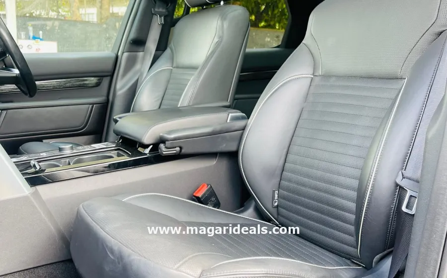 Land Rover Discovery 5 HSE in Kenya for Sale | Magari Deals