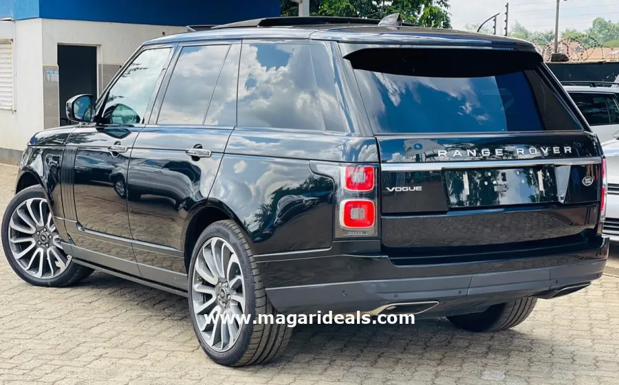 2019 Range Rover Vogue SDV6 SE in Kenya for Sale | Magari Deals