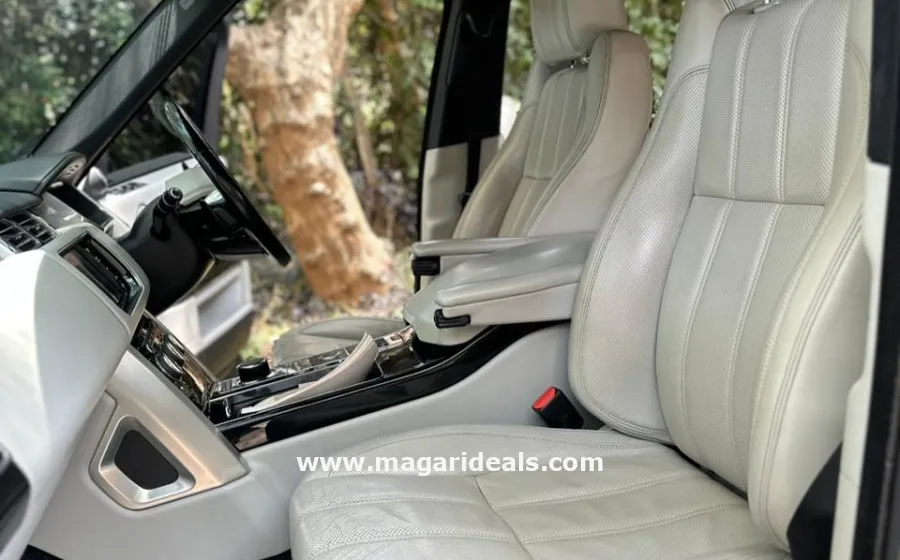 2013 RANGE ROVER VOGUE SE AUTOBIOGRAPHY in Kenya for Sale | Magari Deals