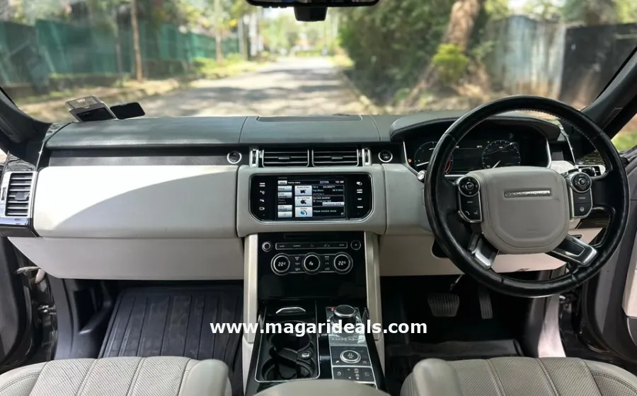 2013 RANGE ROVER VOGUE SE AUTOBIOGRAPHY in Kenya for Sale | Magari Deals