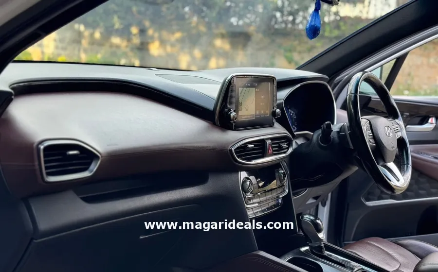 HYUNDAI SANTA FE HIGHLANDER 2.2D in Kenya for Sale | Magari Deals