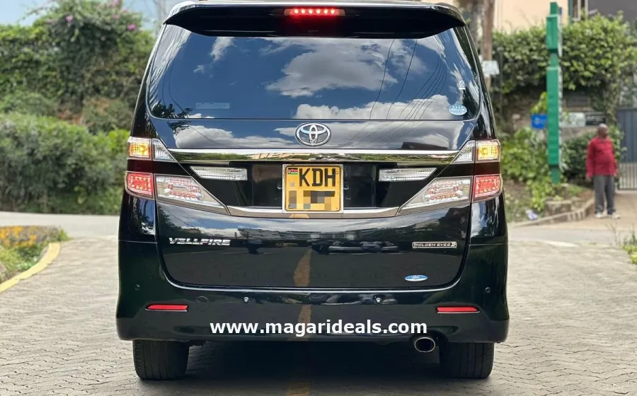 TOYOTA VELLFIRE in Kenya for Sale | Magari Deals