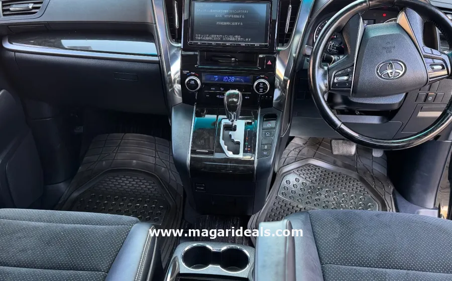TOYOTA VELLFIRE WITH SUNROOF in Kenya for Sale | Magari Deals