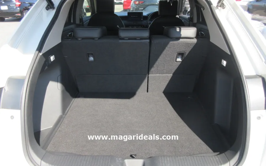 2021 HONDA VEZEL e:HEV PLAY in Kenya for Sale | Magari Deals