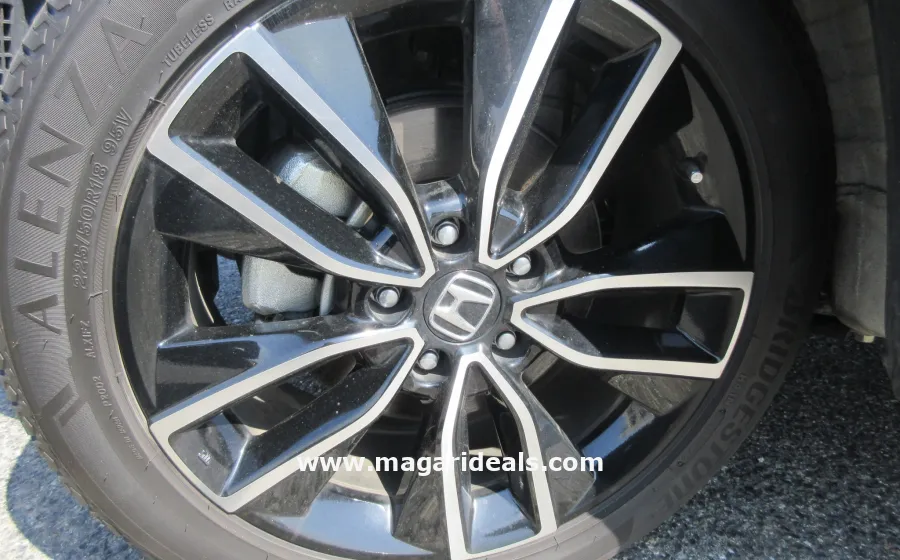2021 HONDA VEZEL e:HEV PLAY in Kenya for Sale | Magari Deals