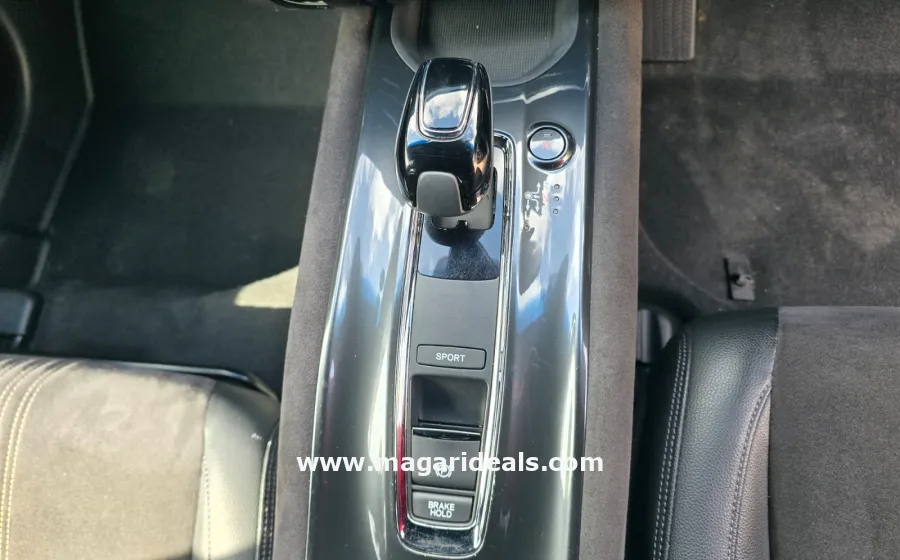2019 Honda Vezel RU3 RS in Kenya for Sale | Magari Deals
