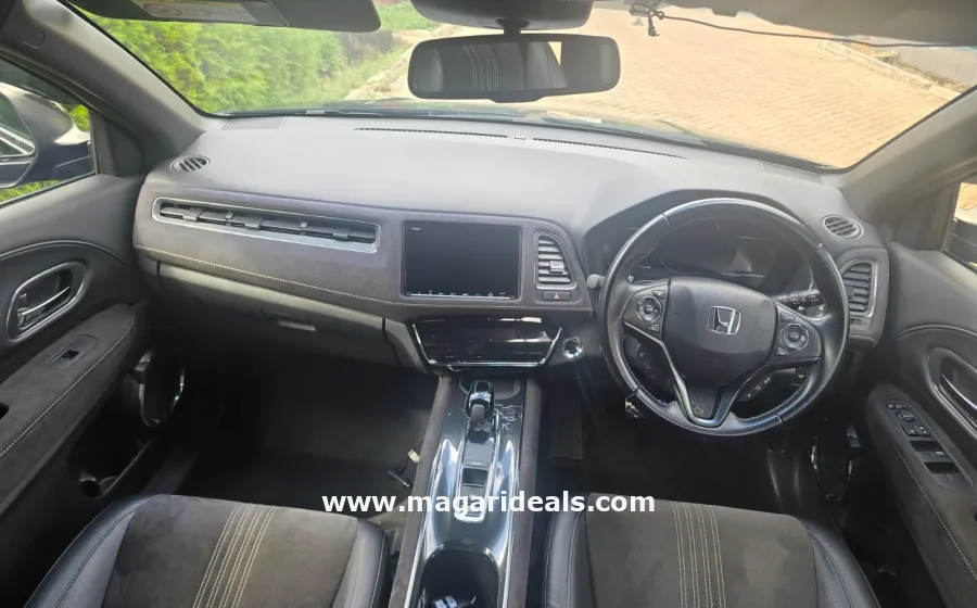 2019 Honda Vezel RU3 RS in Kenya for Sale | Magari Deals