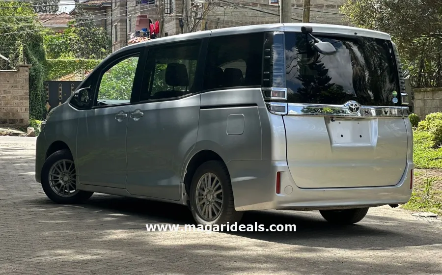 TOYOTA VOXY in Kenya for Sale | Magari Deals