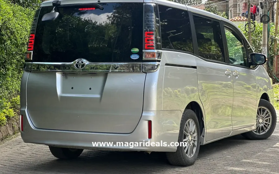TOYOTA VOXY in Kenya for Sale | Magari Deals
