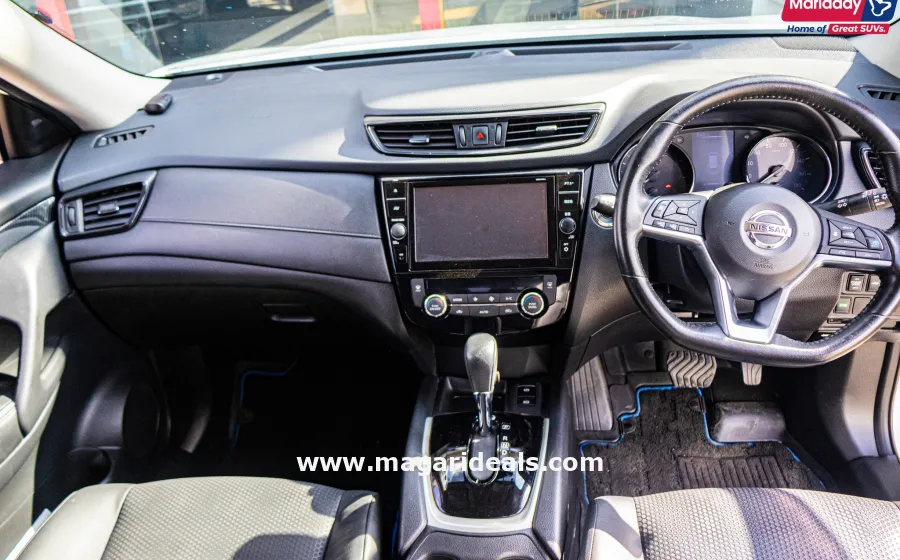 NISSAN X-TRAIL HYBRID with SUNROOF in Kenya for Sale | Magari Deals