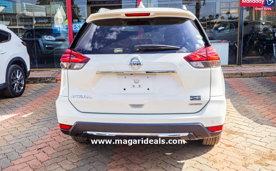 NISSAN X-TRAIL HYBRID with SUNROOF in Kenya for Sale | Magari Deals
