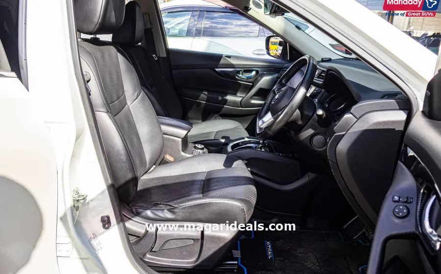 NISSAN X-TRAIL HYBRID with SUNROOF in Kenya for Sale | Magari Deals
