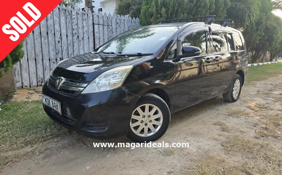 TOYOTA ISIS 2015 Mombasa in Kenya for Sale | Magari Deals