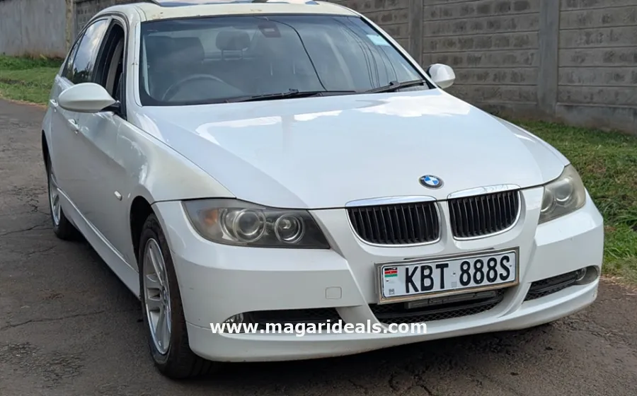 BMW 320i 2005 Model with sunroof in Kenya for Sale | Magari Deals